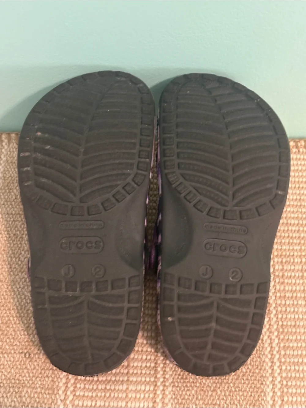 CROCS Kids Purple Leopard Print Clog with Glitter Strap. Croslite Foam. Size-J 2